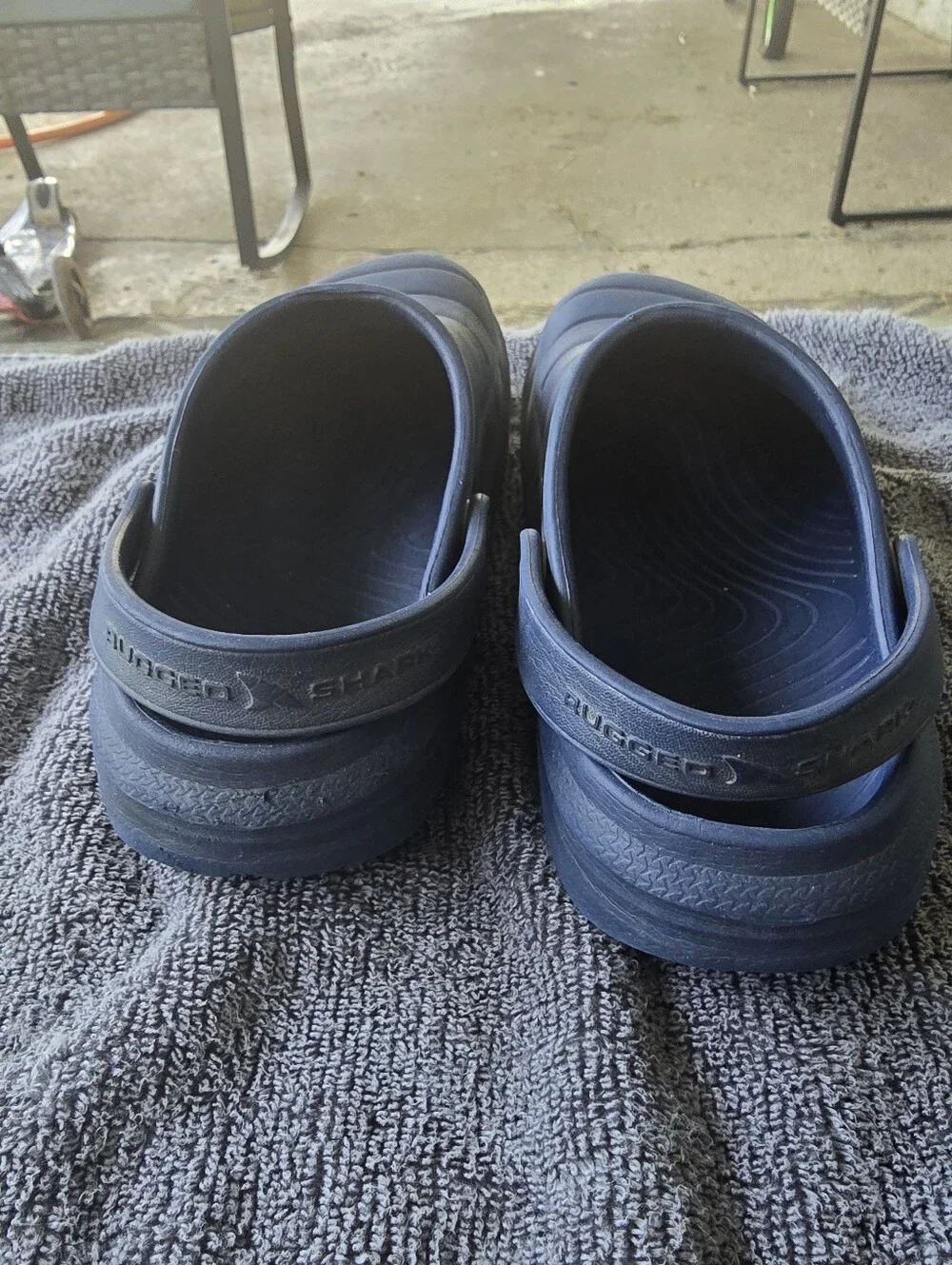Child Size 3 Blue Foam Clog Crocs Lightweight Comfort Rugged Shark Shoes EUC
